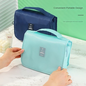 Sac à cosmétiques de grande capacité de style coré<span class=keywords><strong>en</strong></span> avec fermeture éclair, crochet de <span class=keywords><strong>voyage</strong></span>, rangement séparé sec et humide, sac à main portable - Product Image 2