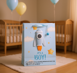 Borsa Regalo Rettangolare in Cartone per Baby Shower 'È un Maschietto' Confezione Regalo 0-12 Mesi - Product Image 2