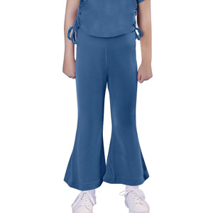 Pantalones acampanados económicos al por mayor para niñas, de mezcla de algodón resistente, ideales para uniformes de guardería, programas grupales y suministros promocionales. - Product Image 1