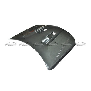 ฝาครอบกระโปรงหน้าคาร์บอนไฟเบอร์ รุ่น Black Series สำหรับรถยนต์เมอร์เซเดส-เบนซ์ C-Class W204 C63 ปี 2011 ขึ้นไป - Product Image 3