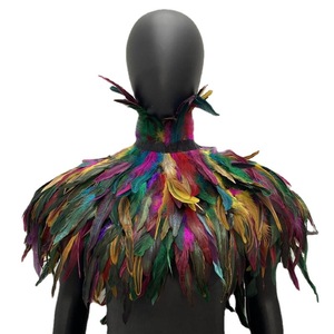 Mantello Gotico con Piume per Halloween, Sciarpa con Piume di Gallo e Gallina, Colletto Finto, Mantello per Mascherata - Product Image 5