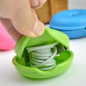 Enrollador de Cables Automático, Mini Organizador de Cables Retráctil para Teléfono, USB y Auriculares - Product Image 6