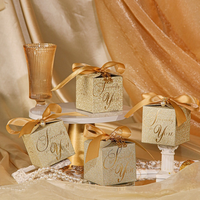 Offre Spéciale personnalisé luxe or argent carré fête de mariage papier boîte-cadeau paillettes faveur boîte-cadeau avec perle et ruban pour les invités