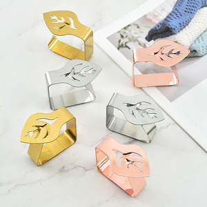 <span class=keywords><strong>Pince</strong></span> de table en acier inoxydable en forme de feuille, clips <span class=keywords><strong>pour</strong></span> <span class=keywords><strong>nappe</strong></span> <span class=keywords><strong>pour</strong></span> l'extérieur et l'intérieur - Product Image 2