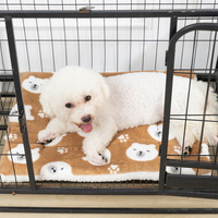 Lit pour chien et chat chaud et tendance pour l'hiver avec mousse à mémoire de forme, polaire corail et housse amovible imprimée en laine, portable et lavable pour la maison et les voyages