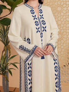 Venta al por mayor elegante ligero colocación de impresión Abaya vestido suelto ajustado vestidos casuales para las mujeres musulmanas - Product Image 2