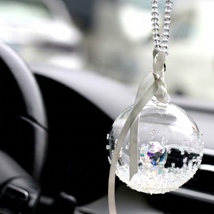 Ornement de voiture boule de cristal K9, pendentif rond en cristal avec motif dessin animé pour décoration de rétroviseur, édition Noël, tendance mode - Product Image 1