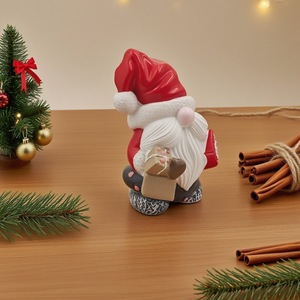 รูปปั้นซานตาคลอสทำจากเรซินสำหรับตกแต่งบ้าน - Product Image 1