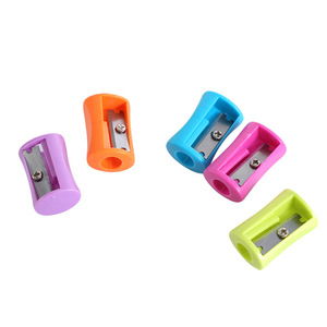Offre Spéciale : Mini Taille-Crayon en Plastique à Un Trou, Outil de Papeterie Coloré pour Étudiants, Emballage en Gros - Product Image 2