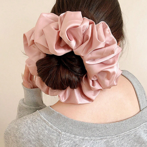 Tùy Chỉnh Màu Trắng Giả Lụa Siêu Lớn <span class=keywords><strong>Fluffy</strong></span> Độ Đàn Hồi Cao Mềm Mại Kết Cấu Mịn Mặc Tất Cả Các Trận Đấu Của Phụ Nữ Tóc Scrunchie Quan Tâm - Product Image 1