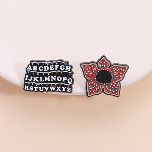 Vente flash : Épinglette en émail <span class=keywords><strong>Stranger</strong></span> Things, accessoires vestimentaires, badge de revers, bijoux, cadeau, breloque pour sac à dos, pour les fans de <span class=keywords><strong>Stranger</strong></span> Things - Product Image 1