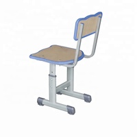 Chaise d'Élève en Bois Moulé avec un Bac à Livres Intégré Sous le Siège Parfait pour Garder les Salles de Classe Propres dans les Écoles Primaires