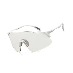 Óculos desportivos venda quente ao ar livre UV400 cor mudando oversize moda leve correndo ciclismo photochromic spots óculos de sol - Product Image 1
