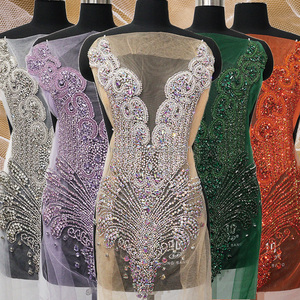 W031 패션 하이 퀄리티 럭셔리 크리스탈 패브릭 플랫 백 바느질-온 모티프 라인 석 메쉬 바디 아플리케 어둠 속에서 빛 - Product Image 3