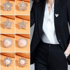 Sang Trọng Kim Cương Hoa Hình Trâm Hidden Ngọc Trai Nút Sao Ve Áo Pins Với Vô Hình An Toàn Khóa Kim Loại Chân Mạ - Product Image 2