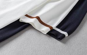 Camisa de manga corta de punto Gucci, azul marino, estilo vintage, informal, de corte ajustado, elástica, 100% algodón, de calidad original, para hombre. - Product Image 3