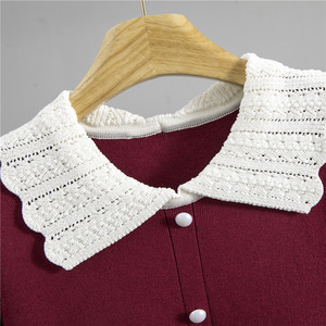 Vestido de Punto para Mujer con Cuello Peter Pan y Puños de Encaje, Corte Ajustado, Largo Medio, Otoño 2026 - Product Image 2
