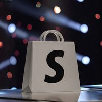 Trophées, Médailles et Plaques Personnalisés Shopify pour Récompenses d'Étape, Répliques Parfaites de Qualité Supérieure