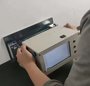 Macchina Portatile per Marcatura a Micropercussione CNC per VIN, Telaio e Piastre in Acciaio, Sistema di Marcatura su Metallo Controllato da Computer - Product Image 6