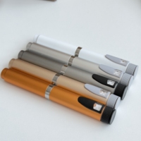 Stylo applicateur doseur réutilisable Zl 60UI V2, corps en verre et métal, capuchon en bambou épais, personnalisation OEM disponible
