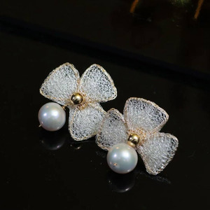 14K Gold Filled Wire‑Net Flower <b>Stud</b> <b>Earrings</b>, Italian Textile Weave Craft 9‑10mm Nucleated Edison Freshwater Pearl - Product Image 1