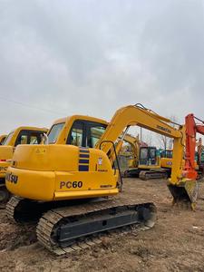 Komatsu 60เครื่องขุดมือสองสำหรับงานต่างๆนักแสดงที่มีข้อต่อที่รวดเร็วและหลายสิ่งที่แนบมา - Product Image 3