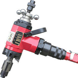 Le moteur pneumatique d'équipement de machine de <span class=keywords><strong>crevasse</strong></span> de tuyau d'acier inoxydable ne produit pas <span class=keywords><strong>la</strong></span> machine de biseautage de tuyau de coupe de <span class=keywords><strong>crevasse</strong></span> - Product Image 1