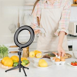 Aro de Luz LED de 6 Pulgadas (16 cm) para Transmisión en Vivo, con Soporte de Escritorio y Dos Clips para Teléfono Móvil - Product Image 3