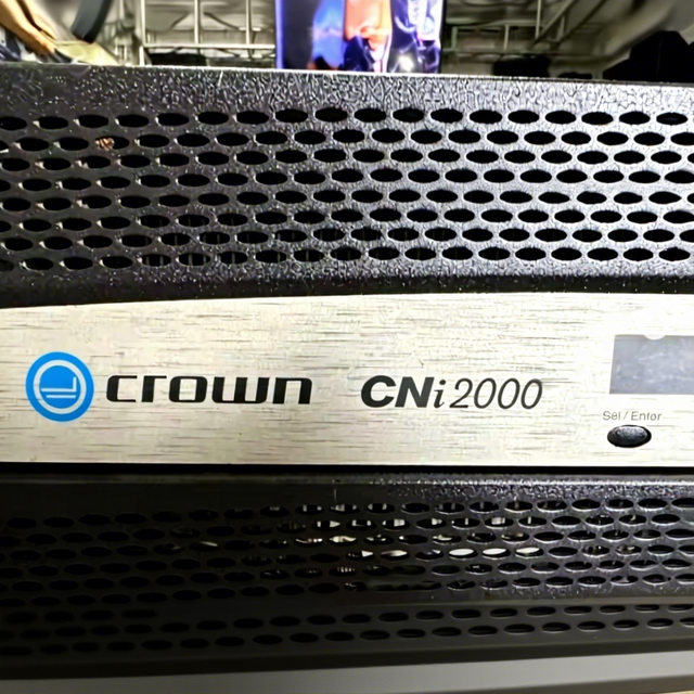 Used 1pcs Crown CNI2000 Power Amplifier Function Normally with 1 Month Warranty Made in China