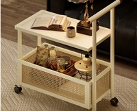 Chariot de service mobile carré à double niveau en bois de bambou, style luxe léger et tendance, table de chevet, meuble d'angle, chariot utilitaire pour salon
