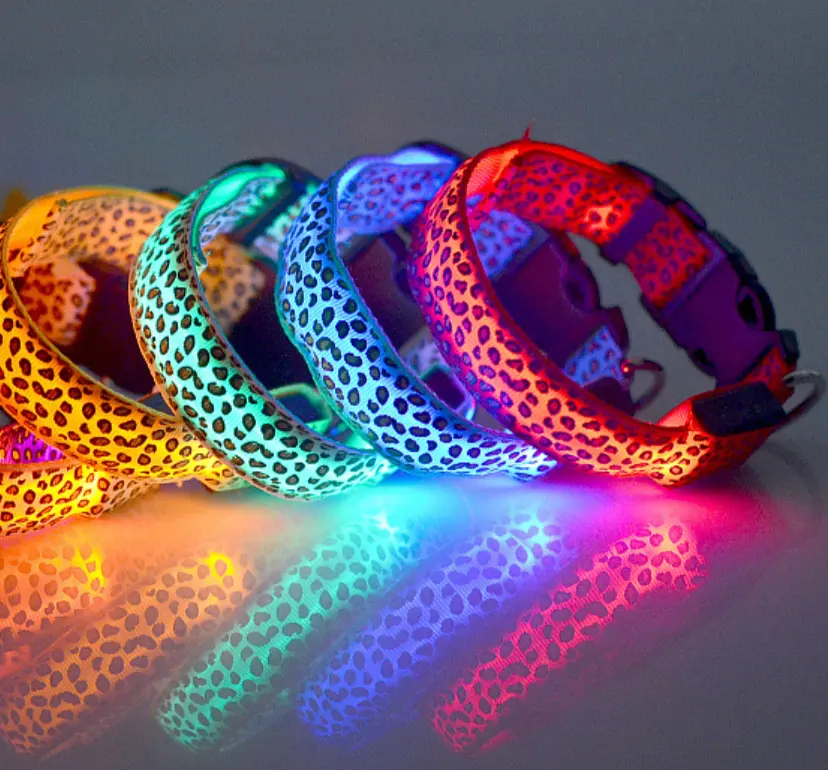 Pet Supplies Adjustable Nylon Glow In Night Pet Dog Cat Puppy Safe Luminous Flashing Necklace LED Lights Dog Pets Collars