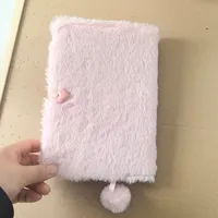 Cuaderno de Peluche con Diseño de Chica de Dibujos Animados, Diario Rosa con Corazones, Estética Femenina, Incluye Cubierta y Cuaderno Interior