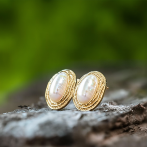 Pendientes de Moda con Perlas Ovaladas, Acero Inoxidable 316L, Baño de Oro PVD - Product Image 3