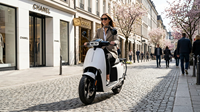 Moto électrique de livraison du dernier kilomètre 5500W 92km/h 73V 58Ah Lithium, Scooter logistique à moteur moyeu, Autonomie 120-150KM, 3-6 heures