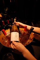 Vin Blanc Sec Chardonnay FEI TSWEI Réserve 2021 750ml, vieilli en fût de chêne, 13% d'alcool, vin de table, durée de conservation de 10 ans, température de service