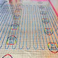 Câble chauffant de type thermostat pour le durcissement du béton par le sol, adapté aux projets de décoration intérieure et aux installations hôtelières