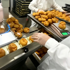 Machine industrielle automatique de remplissage de choux à la crème, équipement de remplissage et d'injection en ligne pour pains à hamburger, pains et beignets - Product Image 6