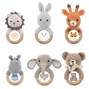 Giocattolo PeachTown <span class=keywords><strong>di</strong></span> Alta Qualità, Anello Massaggiagengive <span class=keywords><strong>per</strong></span> <span class=keywords><strong>Neonati</strong></span> 0-<span class=keywords><strong>6</strong></span> <span class=keywords><strong>Mesi</strong></span>, Animale in Legno Fatto a Mano, Giocattolo Sonaglio Animale all'Uncinetto - Product Image 6