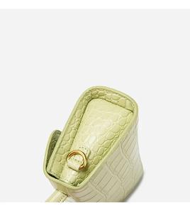 Mini sac multicolore à motif de pierre en forme de sac à bandoulière tridimensionnel avec des couleurs vives - Product Image 5