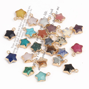 Großhandel 13x16mm Natürlicher Edelstein Kristall Sternförmiger Anhänger mit Goldrand für Halskette Armband DIY Herstellung - Product Image 1