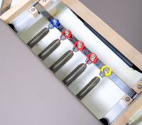 Reformer de Pilates pliable en érable de haute qualité avec boîte d'assise, ressorts et roues silencieuses pour la pratique du yoga à domicile