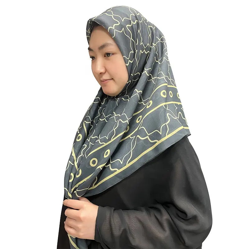 حجاب مربع من القطن للنساء, حجاب مربع من القطن للبيع بالجملة ، أحد موردي tudung ، مصنع من قماش الشال المطبوع المخصص للمسلمات ، يُباع بالجملة