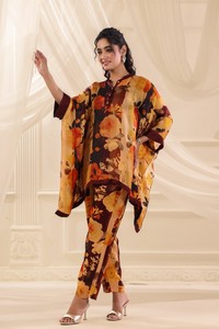 Elegant Women's Floral Printed <b>Kaftan</b> Co Ord Set Flowing Poncho <b>Top</b> with Matching Straight Pants Resort Fashion Wear - Product Image 4