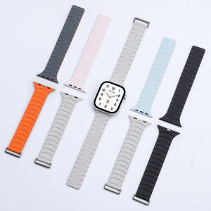 สายนาฬิกาซิลิโคนขายส่งสำหรับ Apple Watch S 10 11 46 มม. Ultra 49 มม. SE 44 มม. สายรัดข้อมือแบบสปอร์ตสองสีพร้อมหัวเข็มขัดแม่เหล็ก - Product Image 2