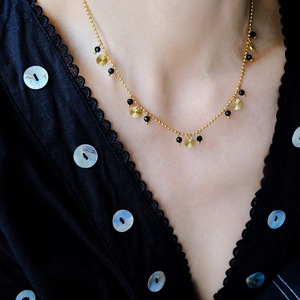 Collier pendentif bohème plaqué or avec perles noires et breloques en forme de disque pour femme, bijoux de fête - Product Image 3