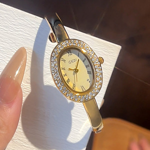 Montre bracelet ovale de luxe pour femme, entièrement sertie de diamants, montre-bracelet à quartz haut de gamme pour femme - Product Image 2