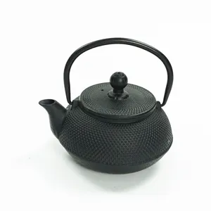 Wholesale black Cast Iron Cookware Set Cast Iron Teapot Cup Set Japanese Style Tea Pot For Home Cooking Kitchen Gift