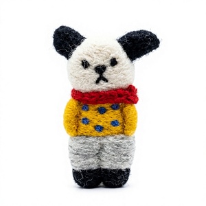 Meilleure figurine d'animal de Noël traditionnelle en laine tricotée à la main, écologique, motif panda, 100 % laine certifiée, petite taille - Product Image 2