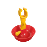 Mini tasse d'abreuvement automatique de poulet avec l'adaptateur en plastique ou d'acier inoxydable pour l'équipement d'eau potable de volaille
