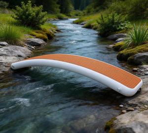 Passerelle gonflable flottante en Drop Stitch pour accès aux yachts, bateaux et marinas - Product Image 1